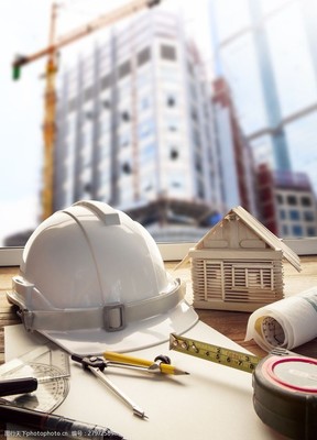 在钢筋水泥间，寻找光影的诗意